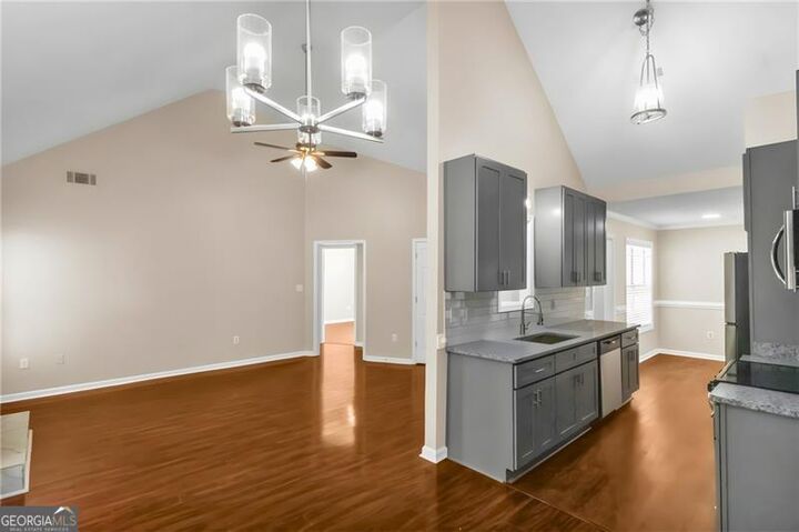 Property Photo: 125 York Lane GA 30214