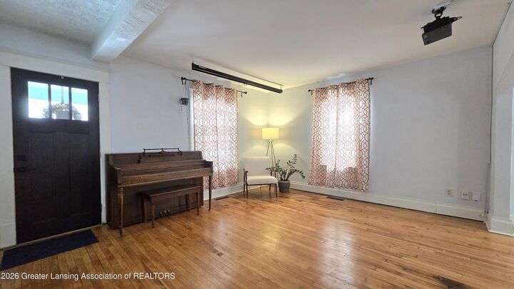 Property Photo: 311 N Magnolia Avenue MI 48912