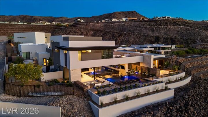 Property Photo: 1550 Dragon Crest Avenue NV 89012