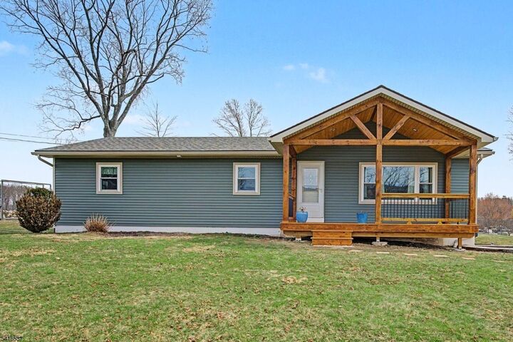 Property Photo:  120 Mudtown Rd  NJ 07461 