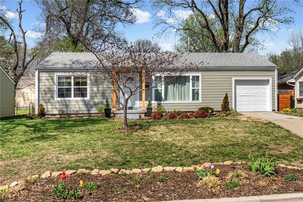 Property Photo:  7522 W 64th Terrace  KS 66202 