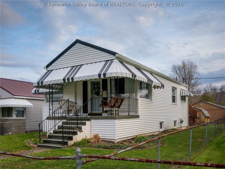 Property Photo:  2614 Washington Avenue  WV 25177 