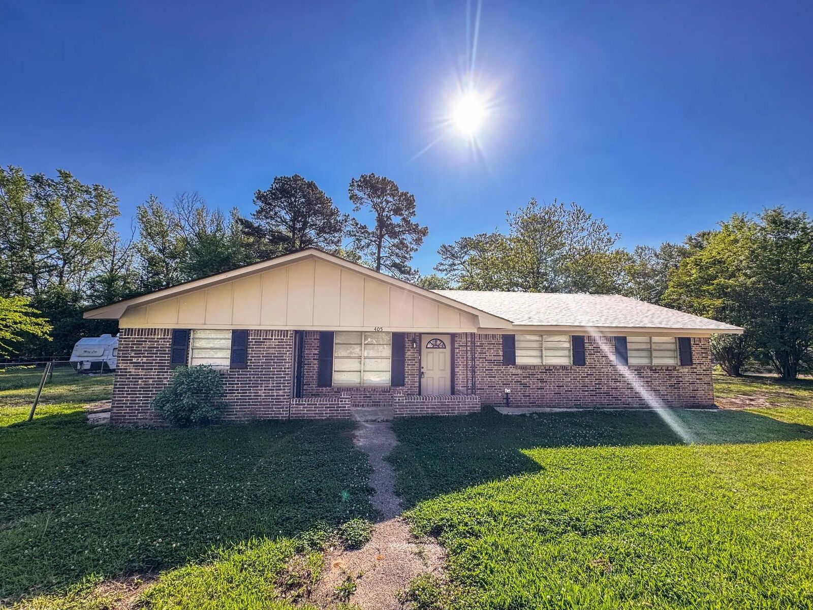 Property Photo: 405 S Foster TX 75563