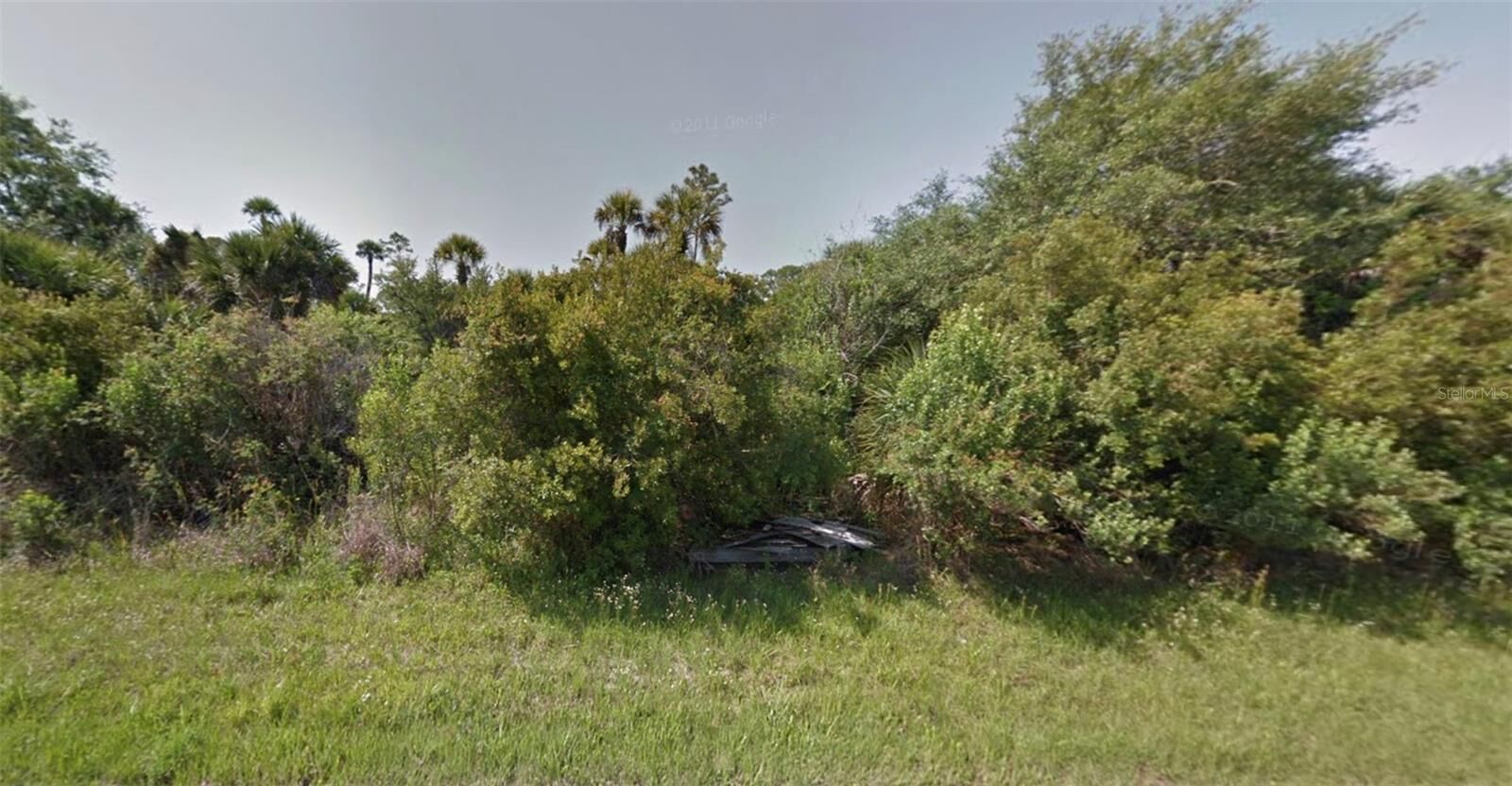 Property Photo: 14215 Cameron Avenue FL 33953