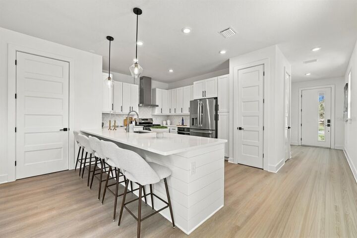 Property Photo:  2508 W Gray Street 1  FL 33609 