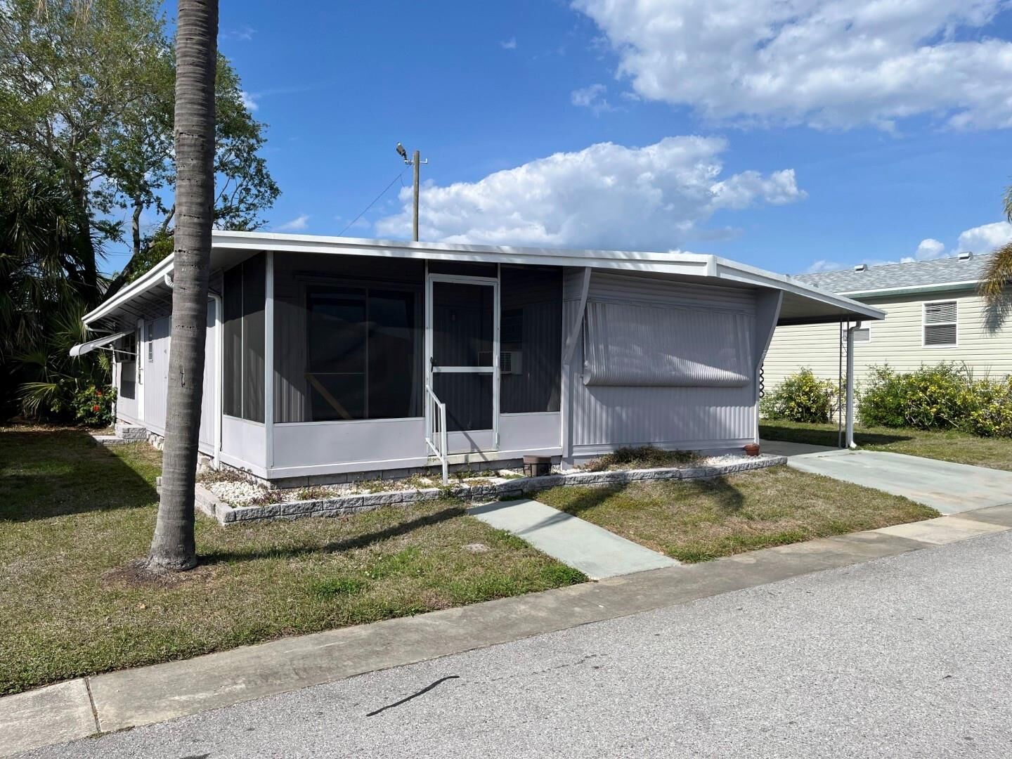 Property Photo: 2505 E Bay Drive 77 FL 33771