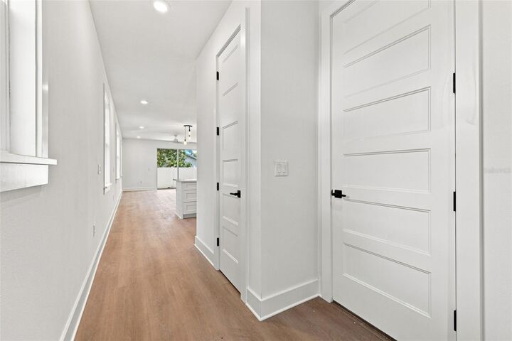 Property Photo:  2508 W Gray Street 2  FL 33609 