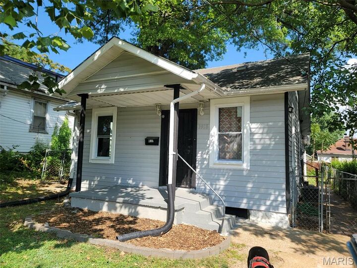 Property Photo:  3908 Council Grove  MO 63120 
