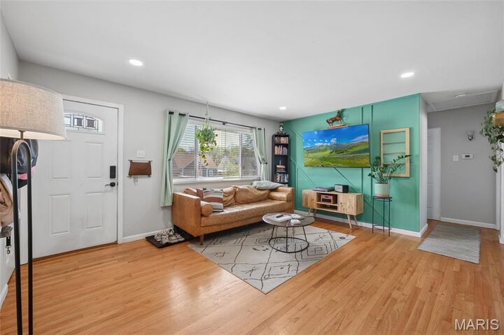 Property Photo:  7915 Elton Street  MO 63123 