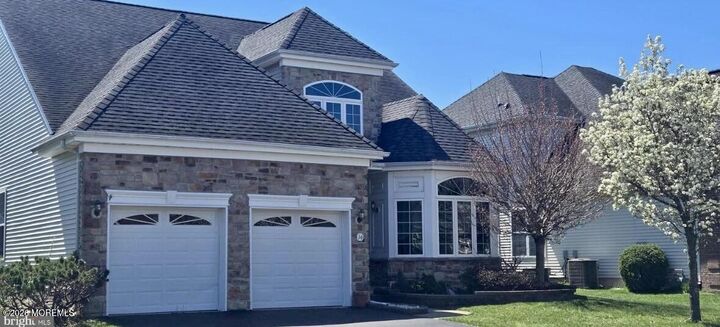 Property Photo:  16 Plymouth Way  NJ 08005 