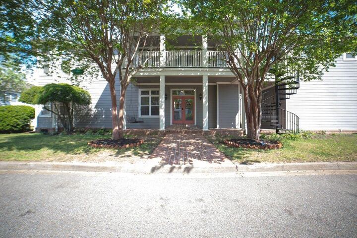Property Photo:  137 Harbor Point Ln  TN 38103 