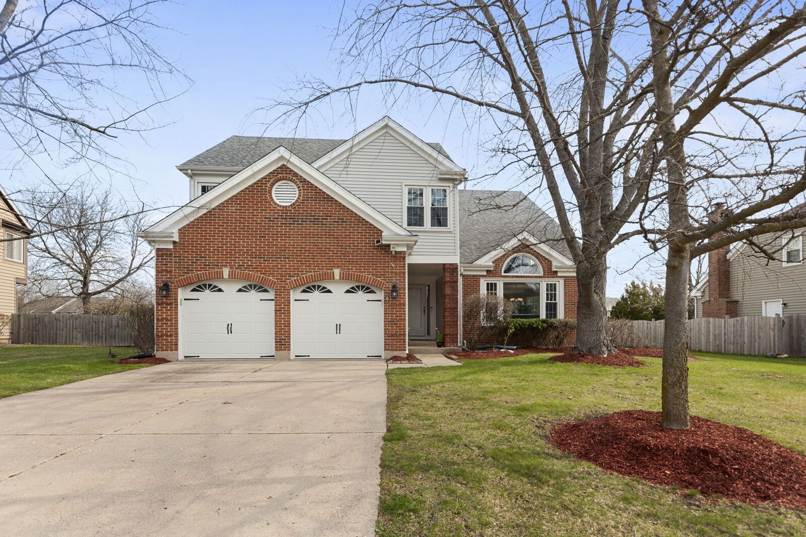 Property Photo: 2212 Magnolia Court W IL 60089