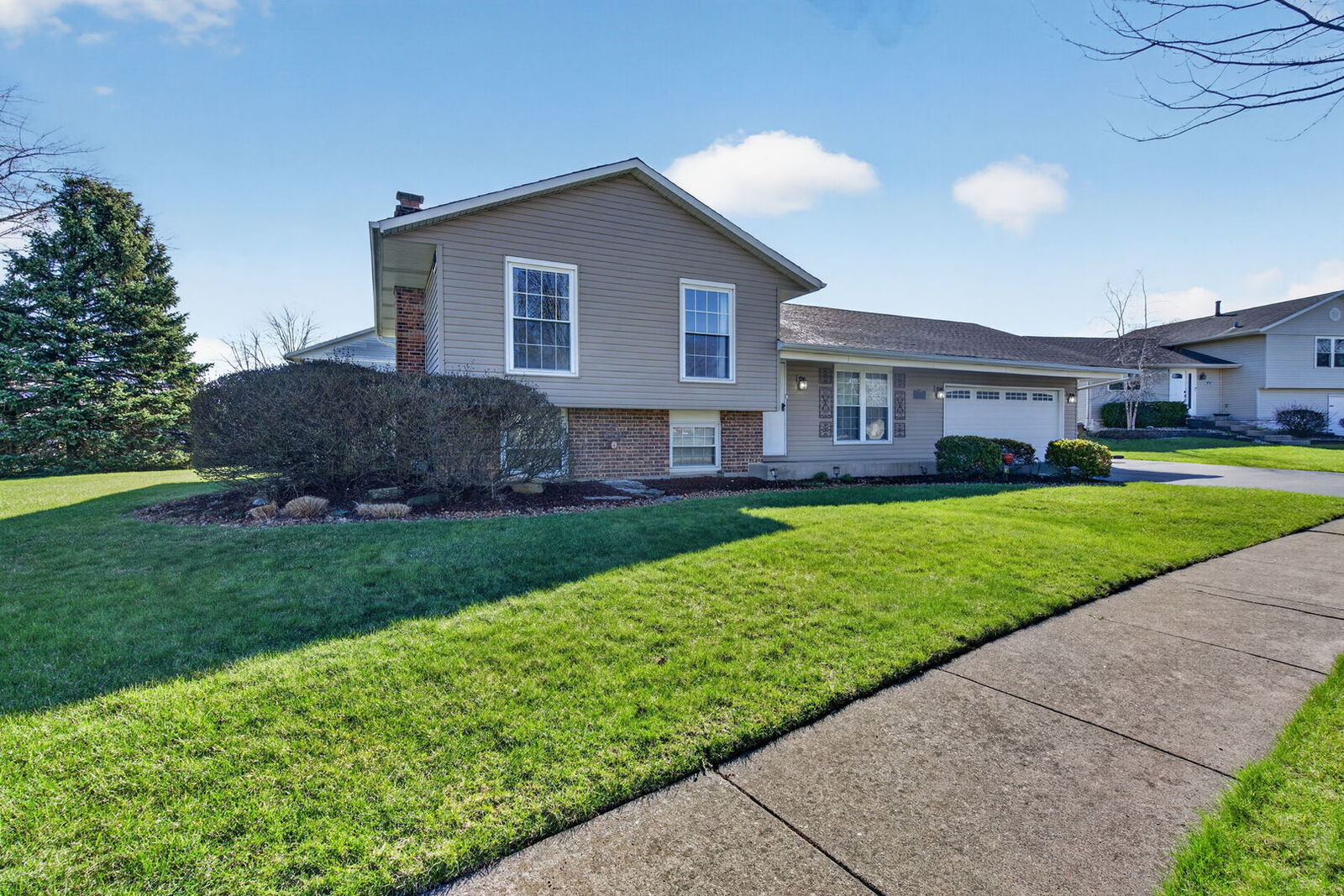 Property Photo:  8125 W Norwood Drive  IL 60423 