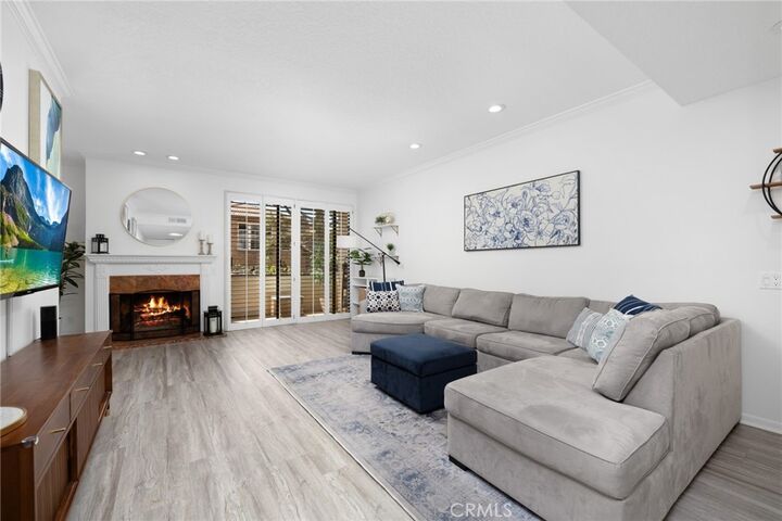 Property Photo: 1271 Granville Avenue 102 CA 90025