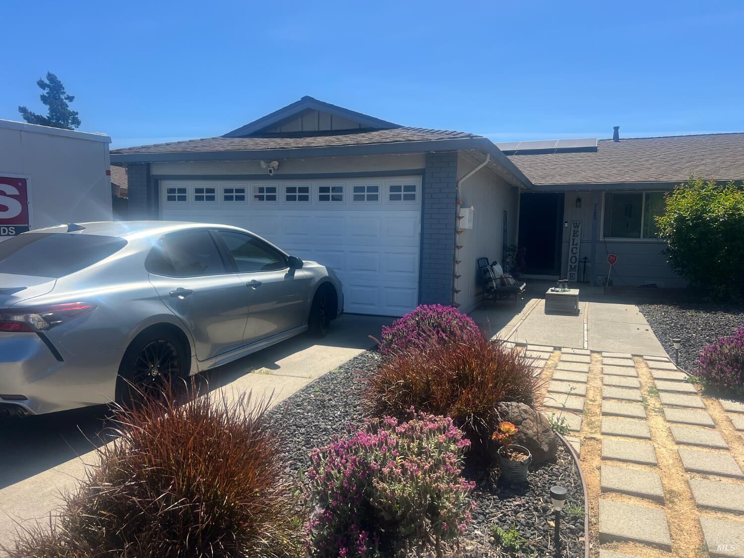 Property Photo:  725 San Pedro Street  CA 94533 