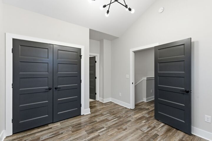 Property Photo:  801 Cherokee Ave 9  TN 37207 