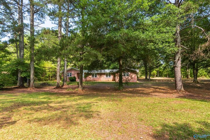 Property Photo:  2810 Mountain View Drive  AL 35907 