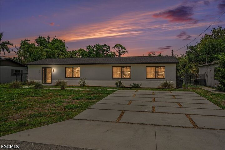 Property Photo:  73 Cardinal Drive  FL 33917 