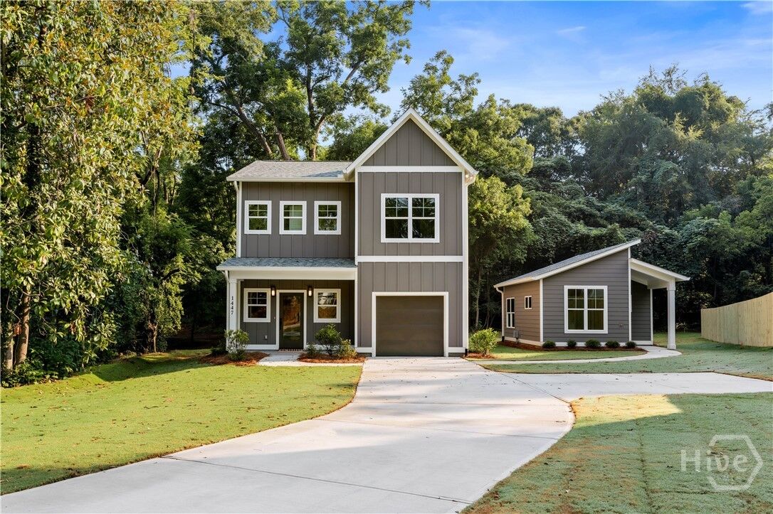 Property Photo: 1447 E Broad GA 30601