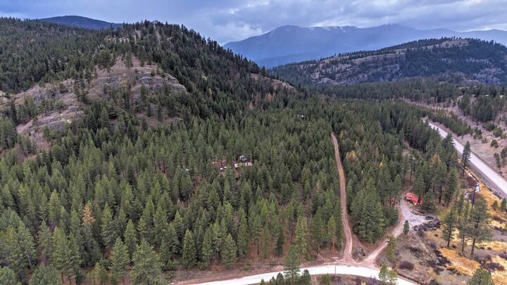 Property Photo: 24003 Sidehill Lane MT 59823