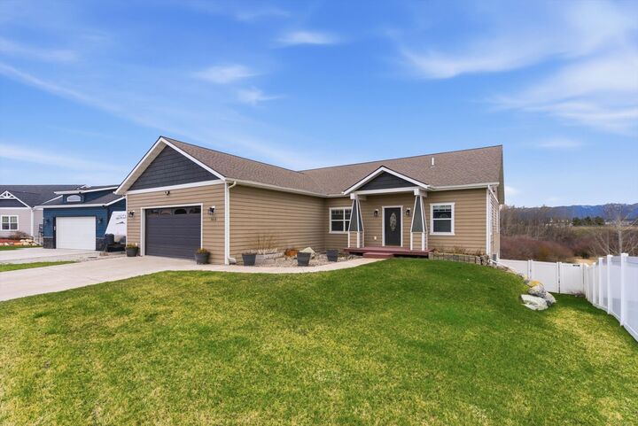 Property Photo: 383 Mountain Vista Way MT 59901