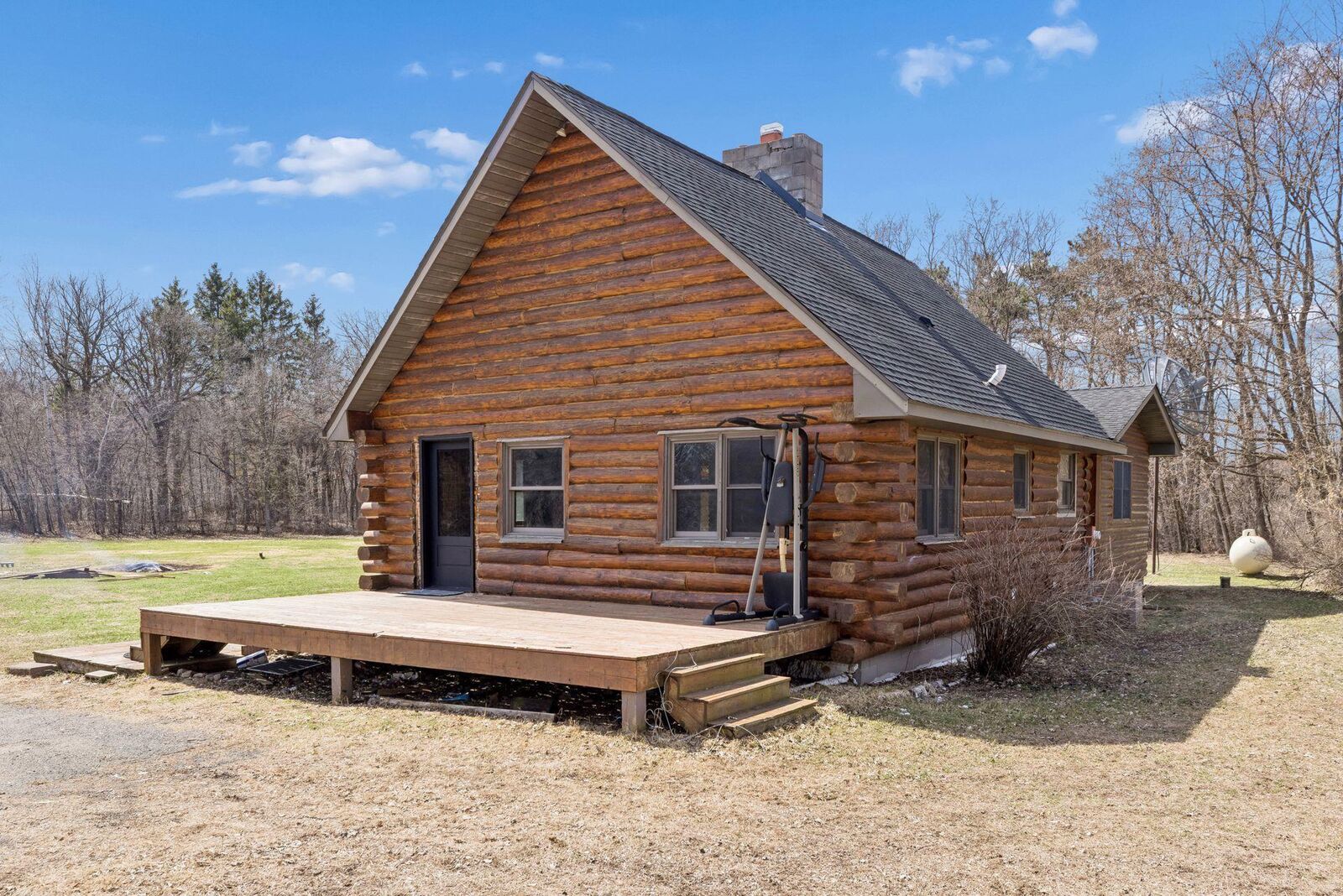 Property Photo:  450 Hill Avenue  WI 54026 