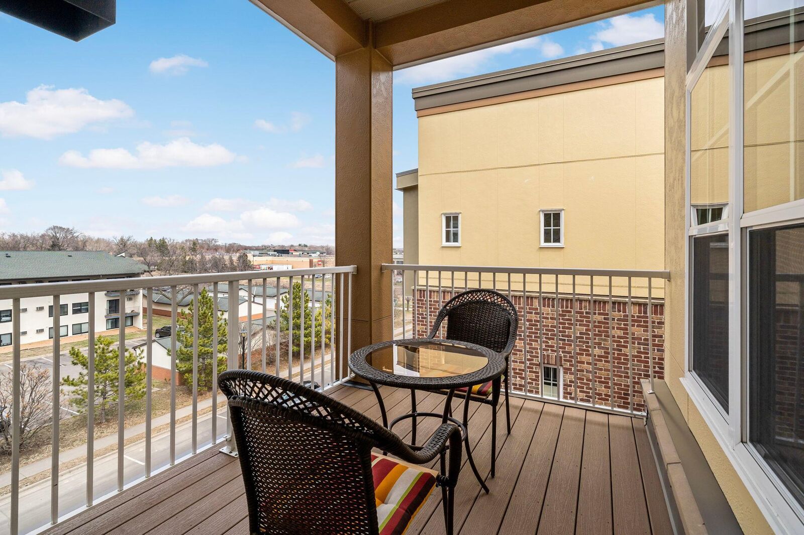 Property Photo:  2405 39th Avenue NE 401  MN 55421 