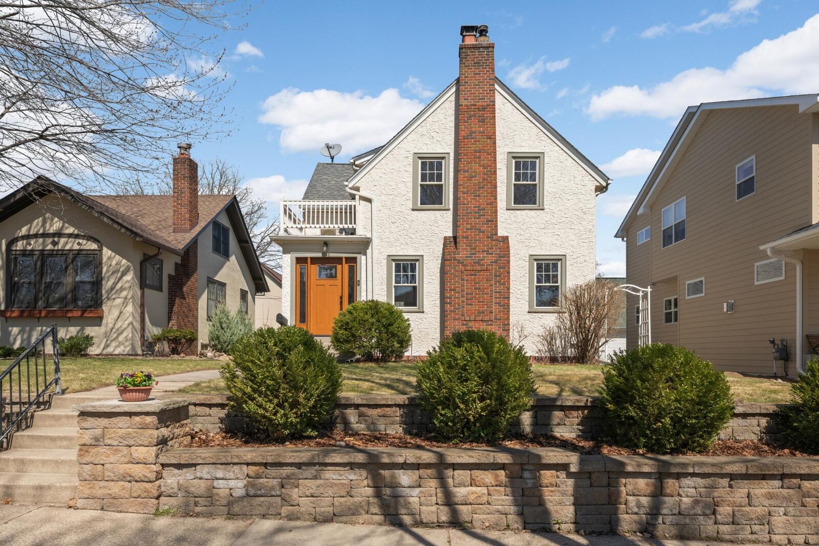 Property Photo:  1245 Stanford Avenue  MN 55105 