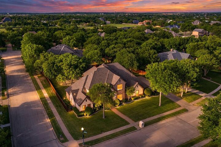 Property Photo: 1409 Cherry Blossom Lane TX 76248