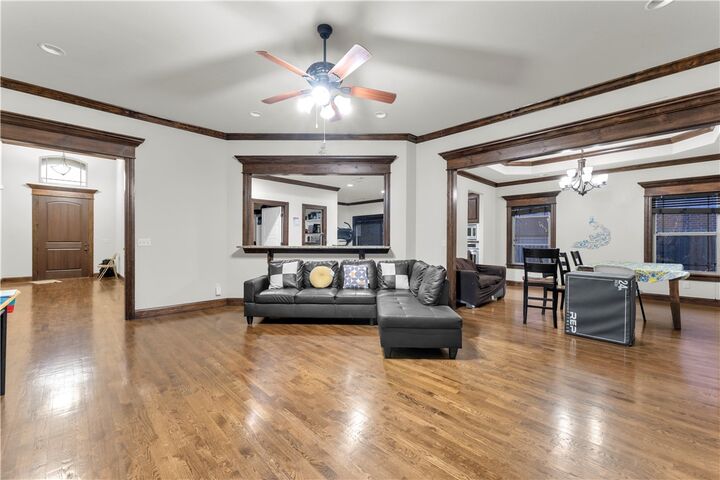 Property Photo:  709 SE Eaton Street  AR 72712 