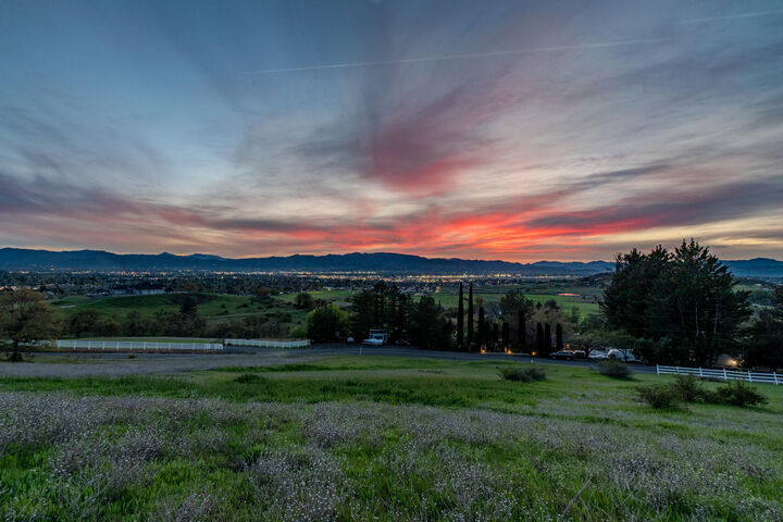 Property Photo:  3556 Dodson Road  OR 97504 