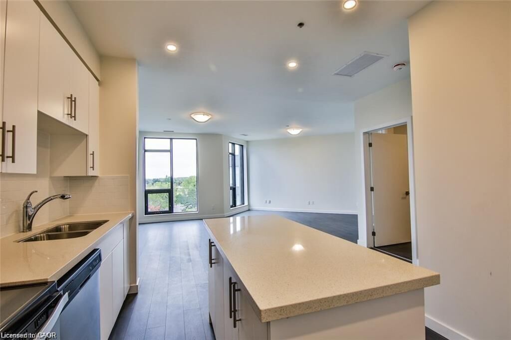 Property Photo: 690 King Street W 522 ON N2H 5L8