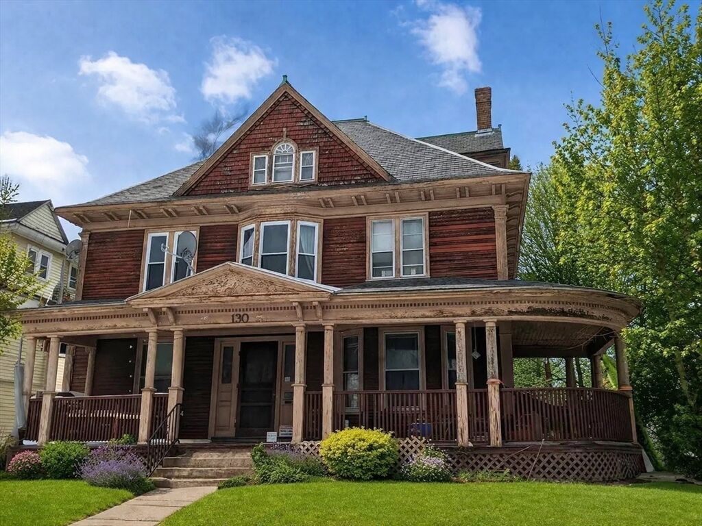 Property Photo:  130 Vernon Street 2  MA 01601 