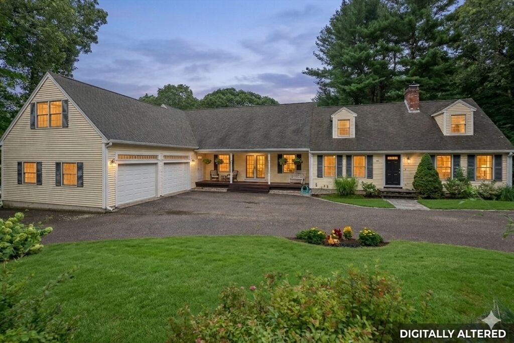 Property Photo:  495 Grafton St  MA 01545 