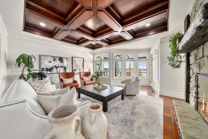 Property Photo:  15 Montenaro Bay  AB T4C 0A5 