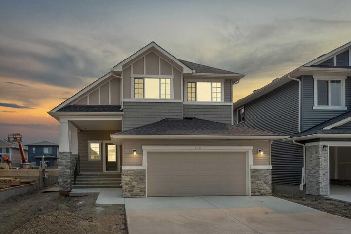 458 Baywater Green SW — photo 1