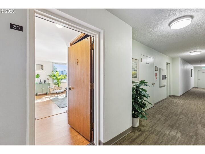 Property Photo:  1220 NE 17th Ave 3D  OR 97232 
