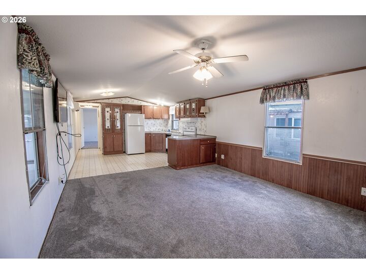 Property Photo:  4750 Franklin Blvd F1  OR 97403 