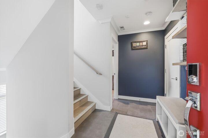 Property Photo:  4033  129th Place SE  WA 98006 