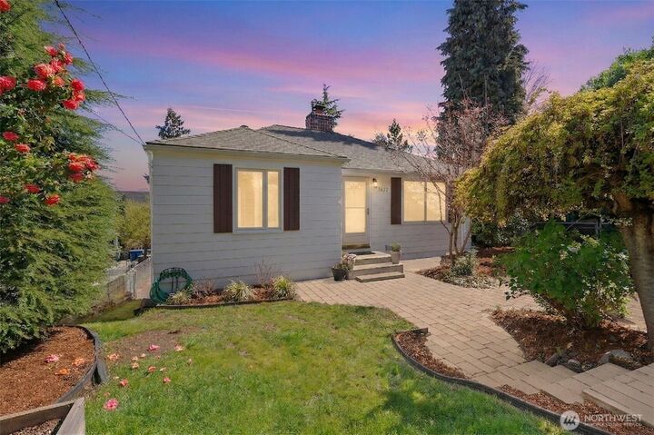 Property Photo:  3622  23rd Ave  W  WA 98199 