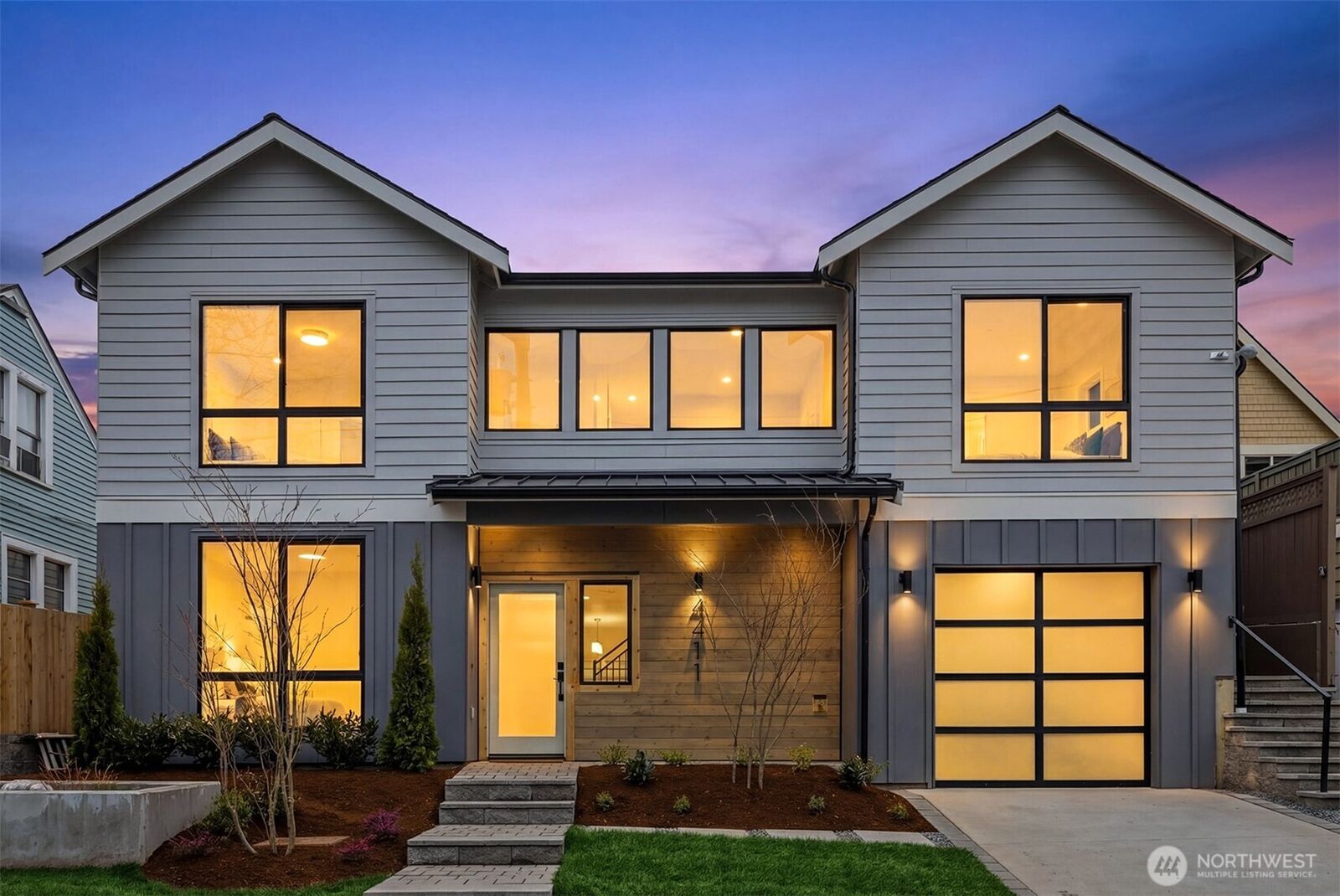 Property Photo:  4411  1st Avenue NE  WA 98105 