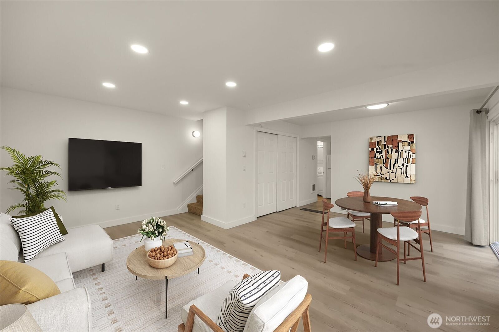 Property Photo:  12211 SE 59th Street 61  WA 98006 