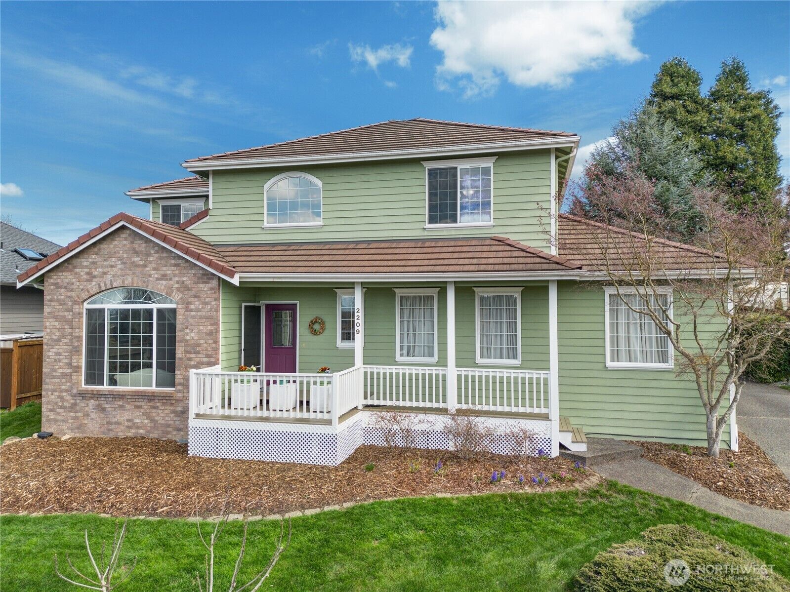 Property Photo:  2209  28th Street SE  WA 98372 