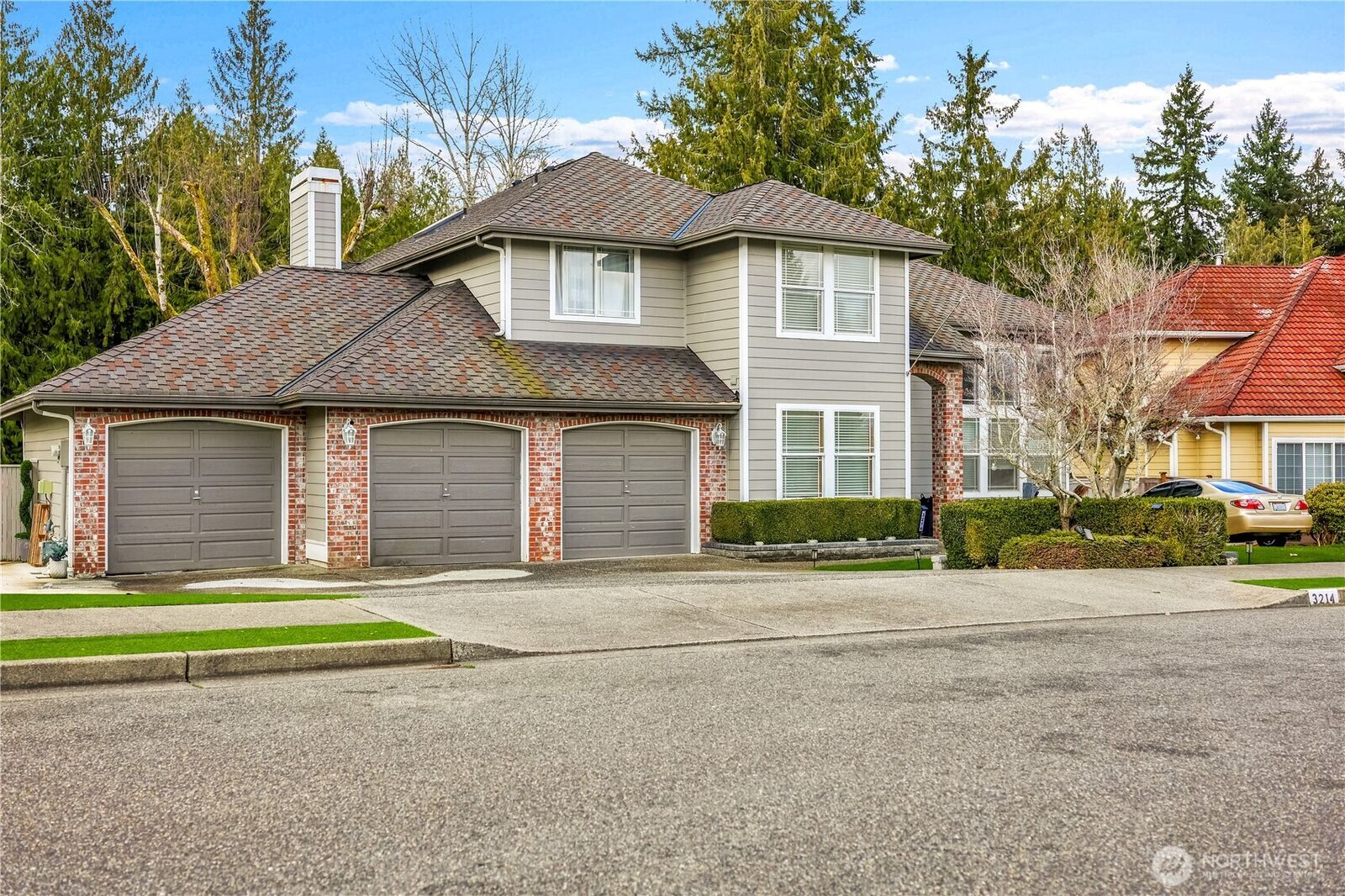 Property Photo: 3214 17th Street Place SE WA 98374