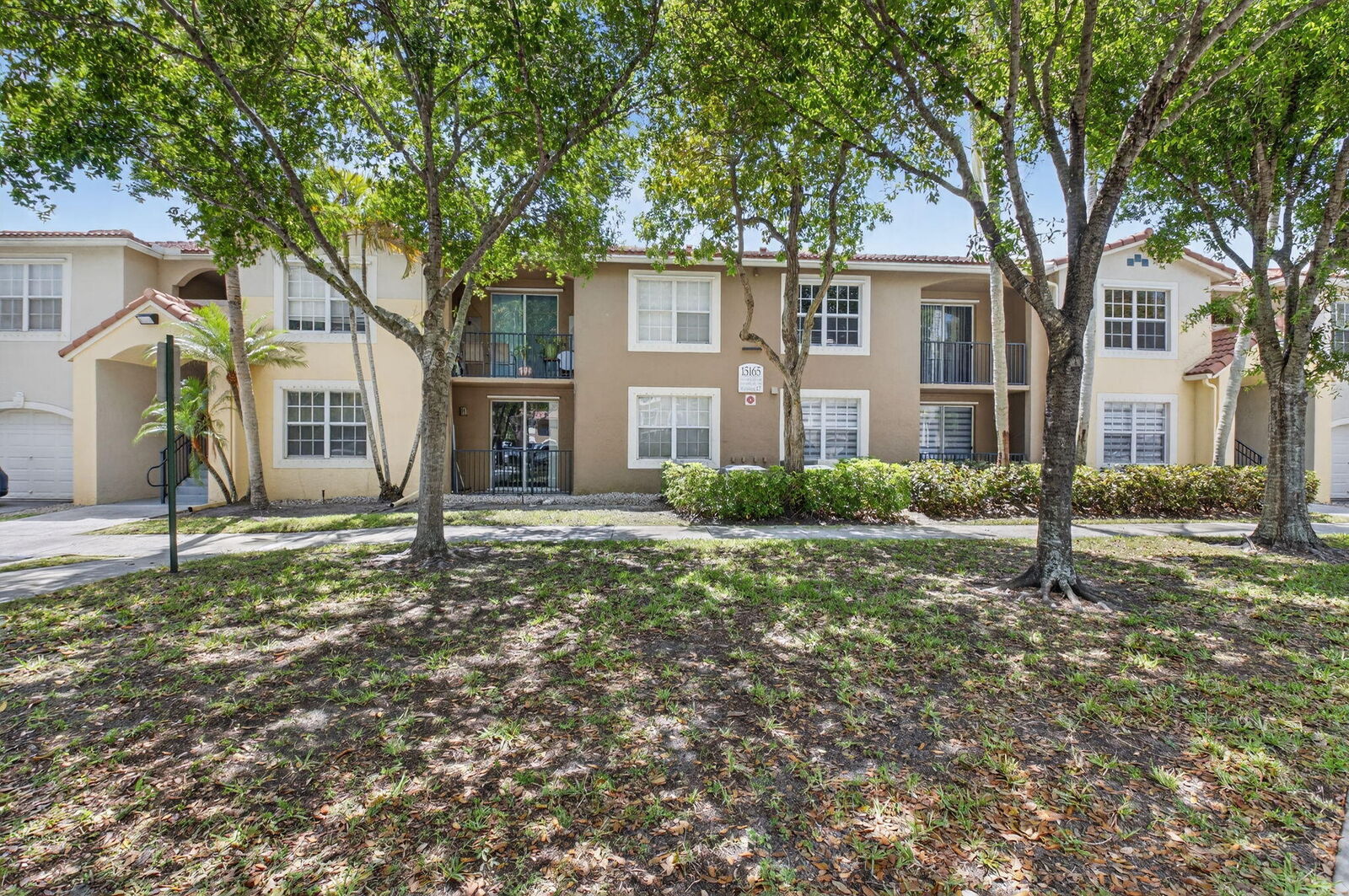 Property Photo:  15165 Michelangelo Boulevard 104  FL 33446 