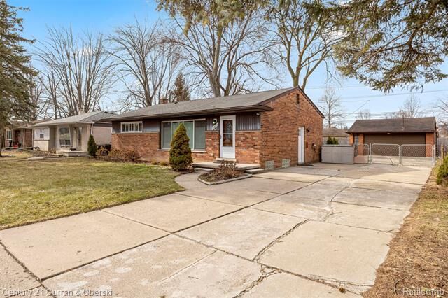 Property Photo:  9329 Merriman Road  MI 48150 