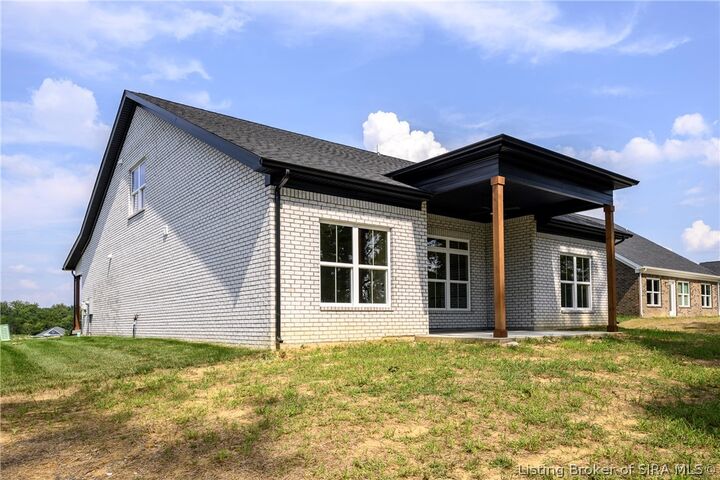 Property Photo: 7620 Melrose Lane 535 IN 47111