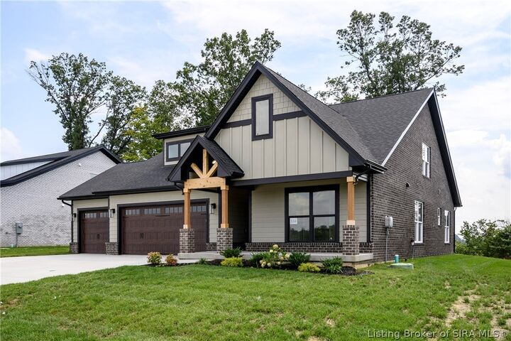 Property Photo: 7618 Melrose Lane 534 IN 47111