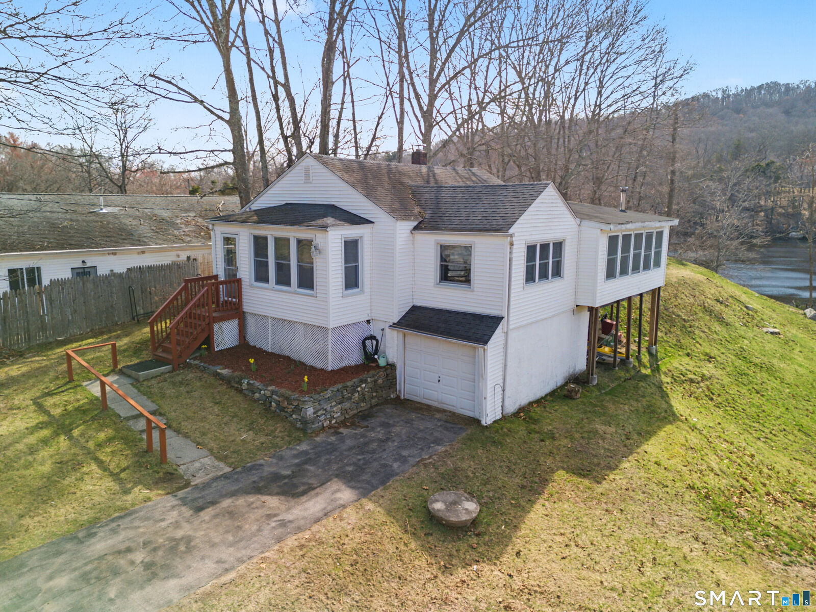 Property Photo:  95 Kitemaug Road  CT 06382 