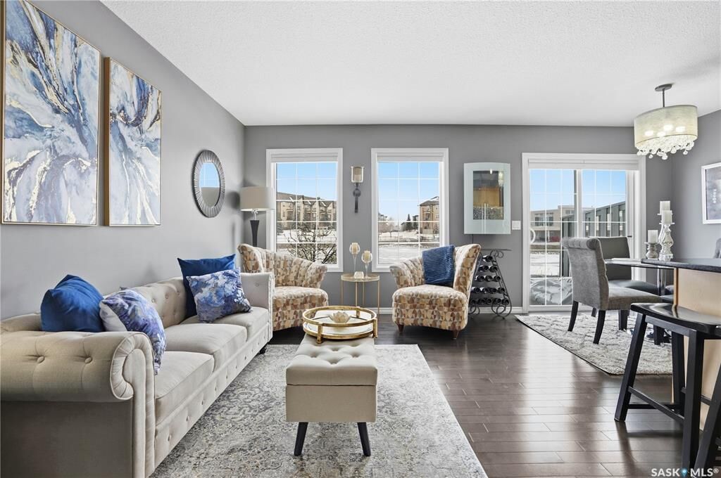 Photo de la propriété:  2400 Tell Place 14  SK S4V 3E3 